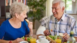 Interaksi Makanan Seiring Umur